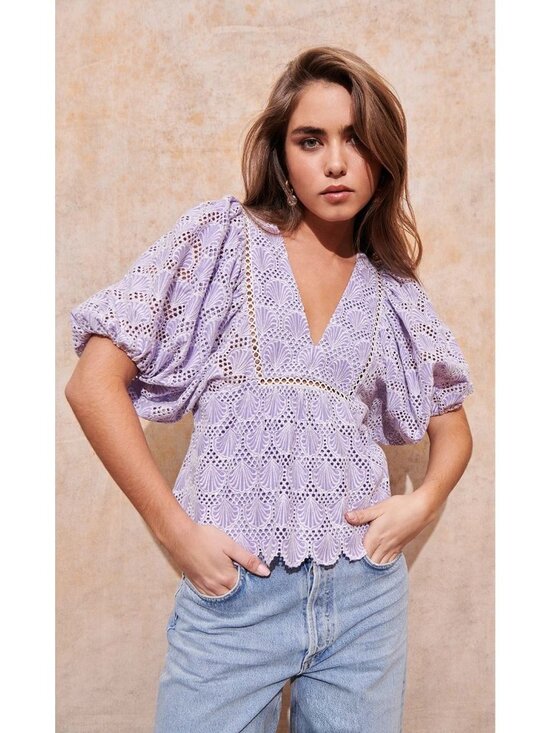 Tuckernuck Tops - Tuckernuck Saylor Lilac Eyelet Seashell Blouse, Size Medium
